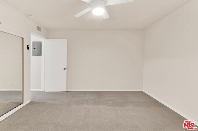 Building Photo - 115 Marguerita Ave