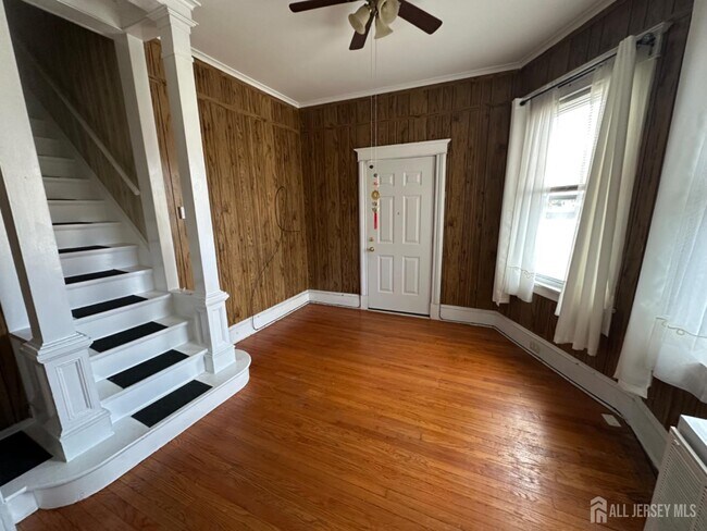 Building Photo - 151 N Broadway