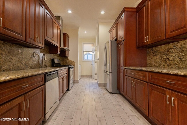 Building Photo - 158 Terrace Ave