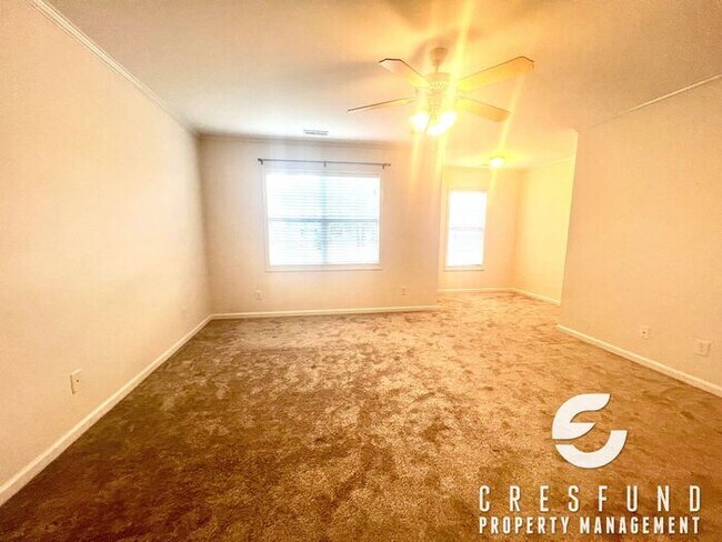 Building Photo - 3bedroom 2.5 Bath Home in Overhills Creek-...