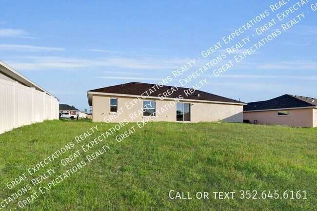 Building Photo - 678 Walkertown Dr