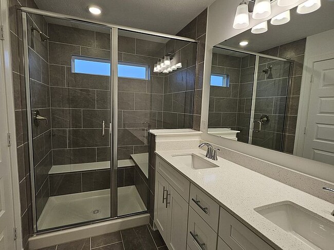 Building Photo - 13805 Gatsby Dr