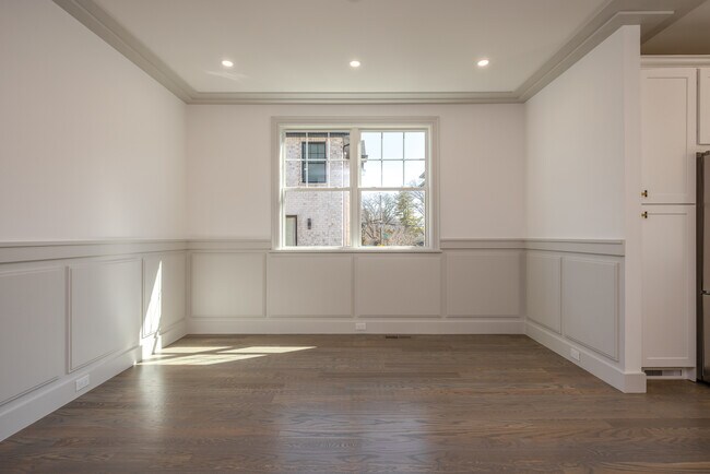 Building Photo - 7 Victoria Ln