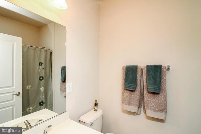 Building Photo - 5812 Falls Gate Ct