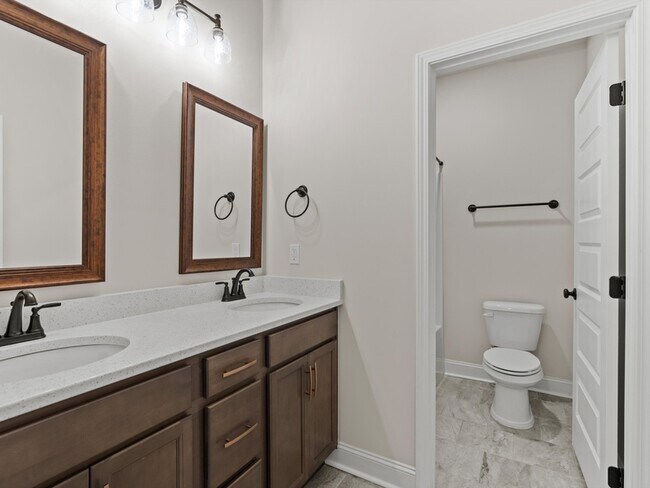 Building Photo - 9036 Mountain Preserve Blvd SE