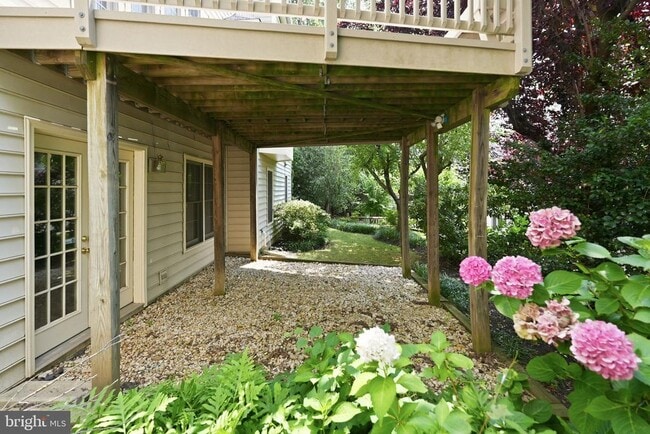 Building Photo - 10417 Snow Point Dr