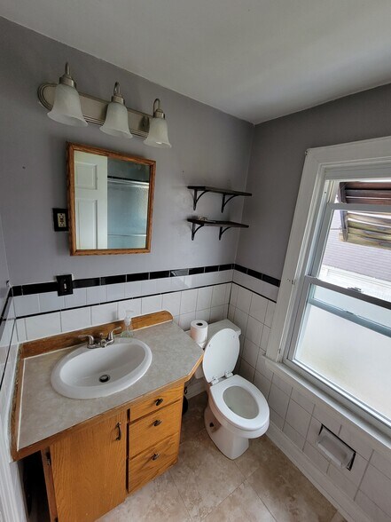 Building Photo - 4317 Duneden Ave