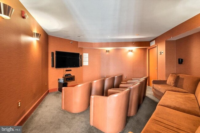 Building Photo - 10101 Grosvenor Pl