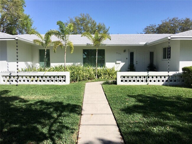 Building Photo - 9121 SW 85th St