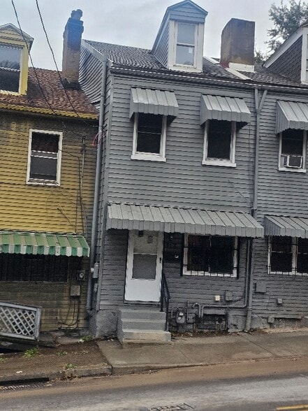 Building Photo - 113 Kirkpatrick St