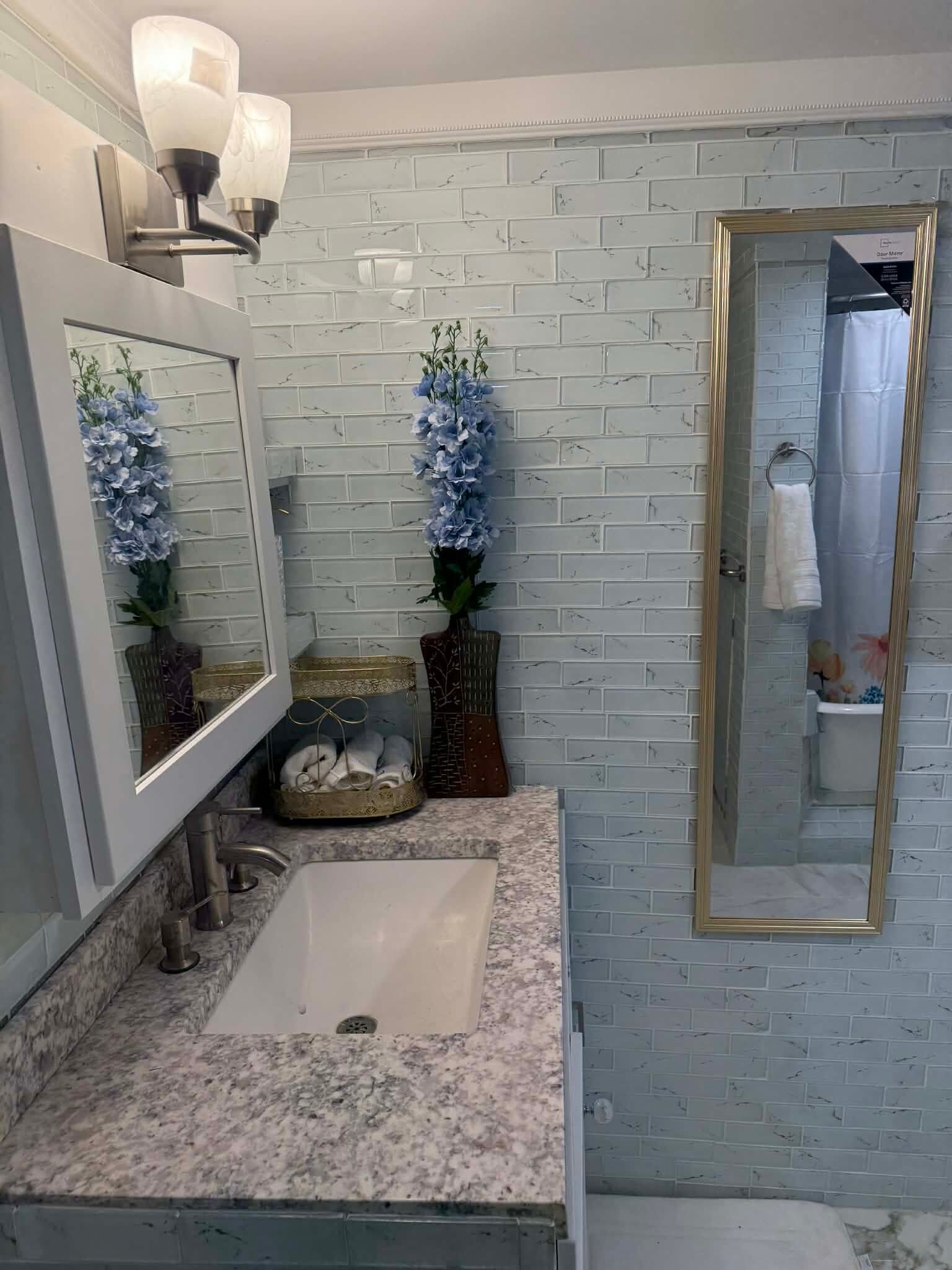 Building Photo - 42 Gage St