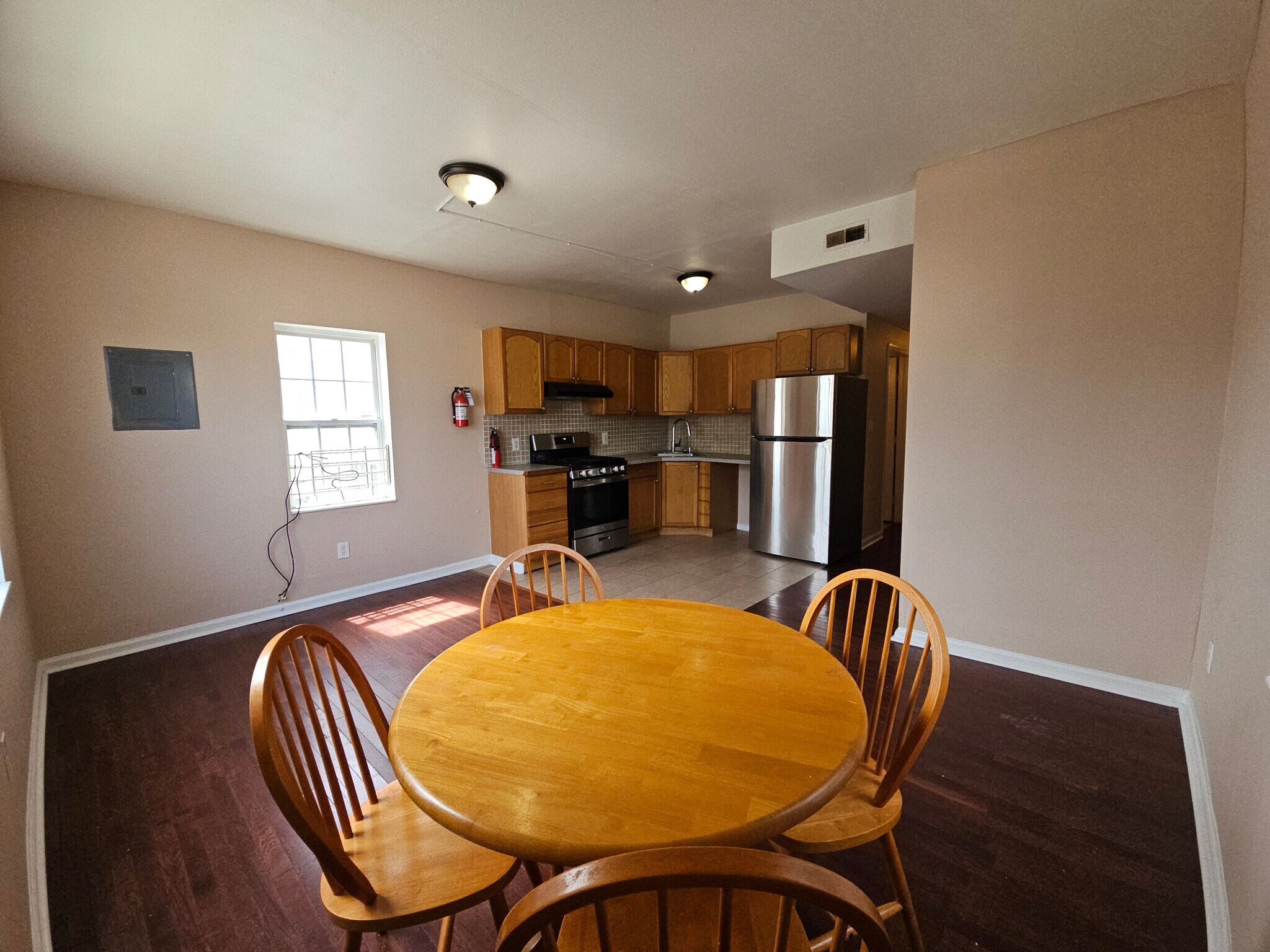 Building Photo - 522 N Indiana Ave