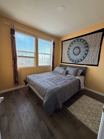 bedroom 1 - 1860 E 12th St