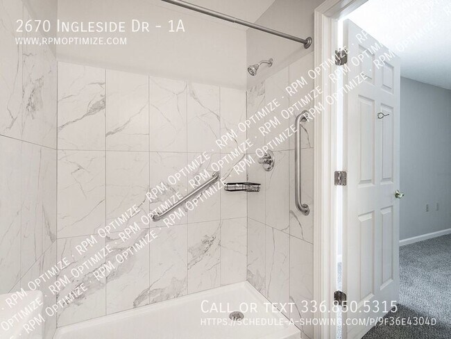Building Photo - 2670 Ingleside Dr
