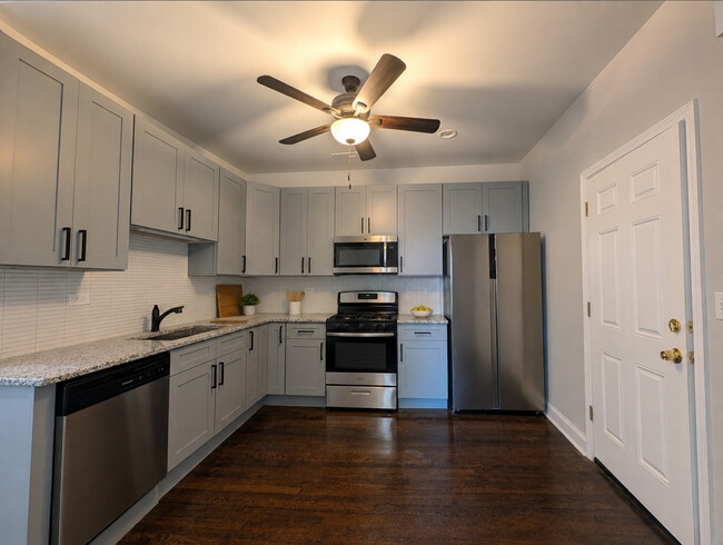 Building Photo - 148 W 117th St
