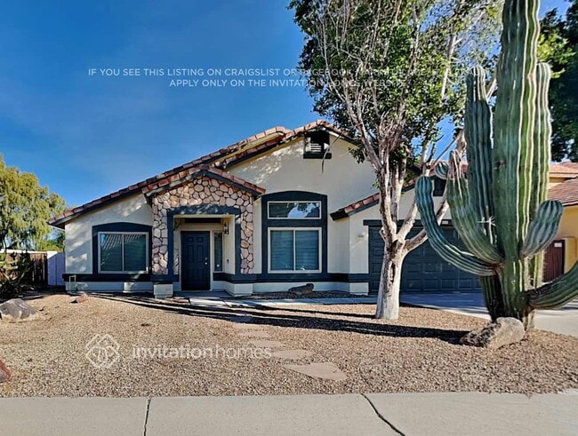 Building Photo - 16147 N 157th Dr