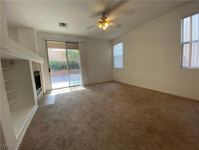 Building Photo - 1317 Woodmore Dr
