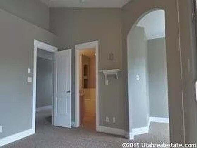 Building Photo - Lehi 3 Bedroom Town Home Pets OK