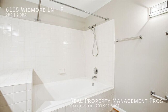 Building Photo - 6105 Wigmore Ln