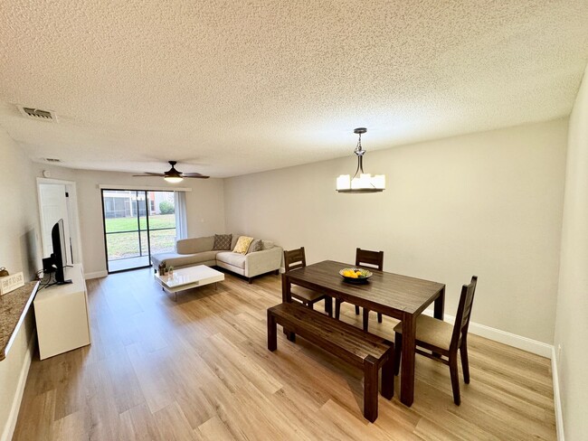 Building Photo - Dr. Phillips 3 Bed 2 Bath For Rent at soug...