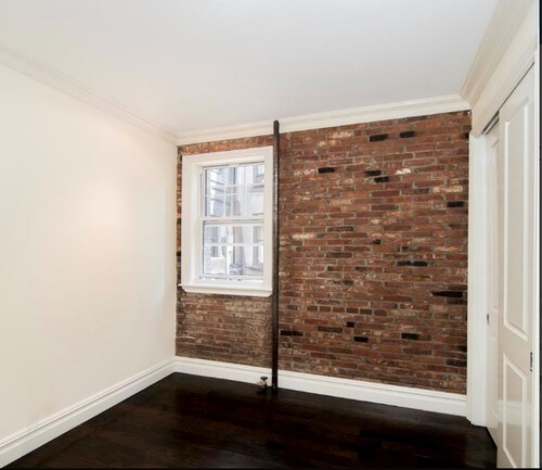 Building Photo - 354 E 13th St