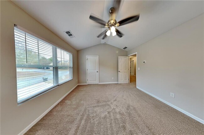 Building Photo - 288 Stable View Loop