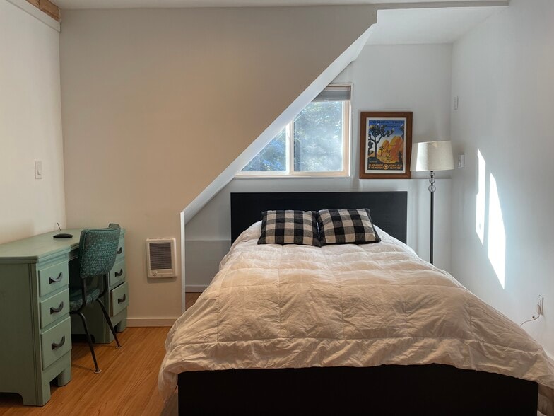 Building Photo - 1460 Pineloch Sun Dr