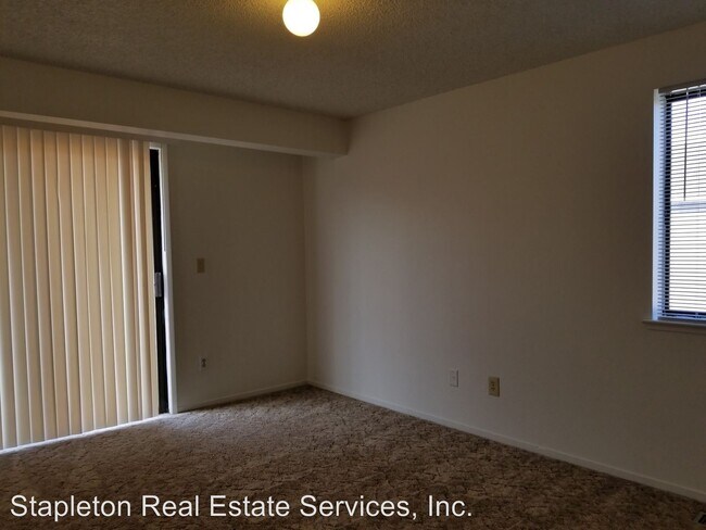 Building Photo - 2 br, 1 bath House - 6965 Pah Rah Dr.