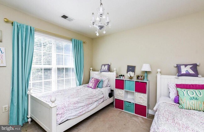Building Photo - 13003 Belle Meade Trace