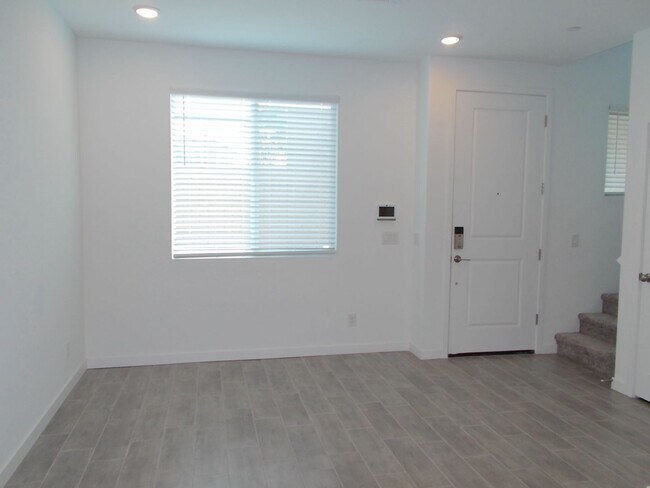 Building Photo - Welcome to Alderidge Townhomes!