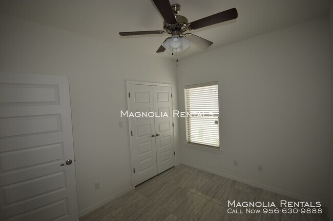 Building Photo - Medical Ridge Apartments