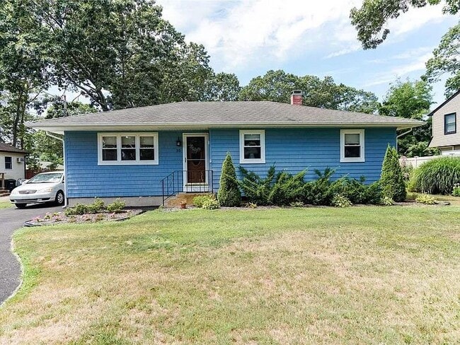 Primary Photo - 35 Auborn Ave