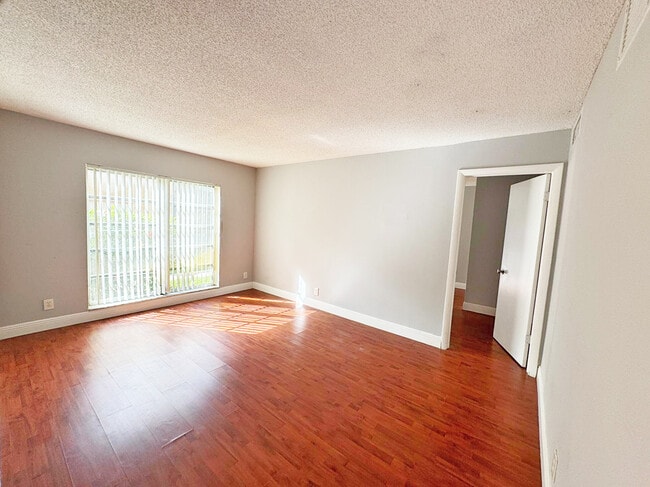 Building Photo - 4457 Treehouse Ln