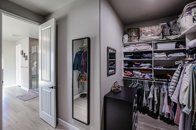 Building Photo - 15626 W Campbell Ave