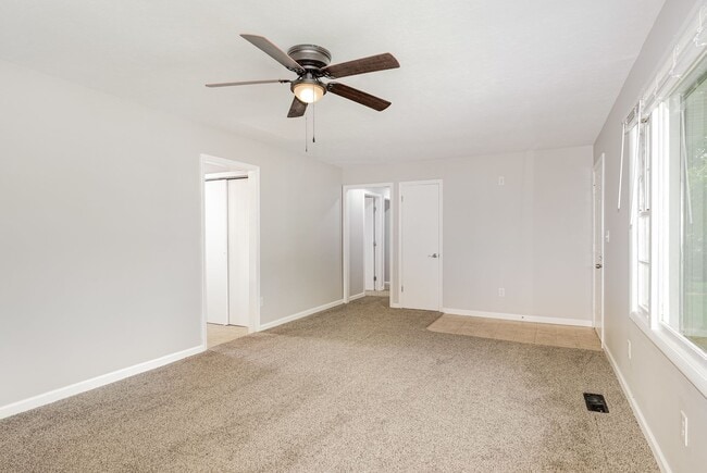 Building Photo - Stunning 3 Bed 1 Bath Ranch Home