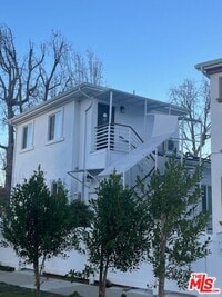 Building Photo - 15524 Sylvan St