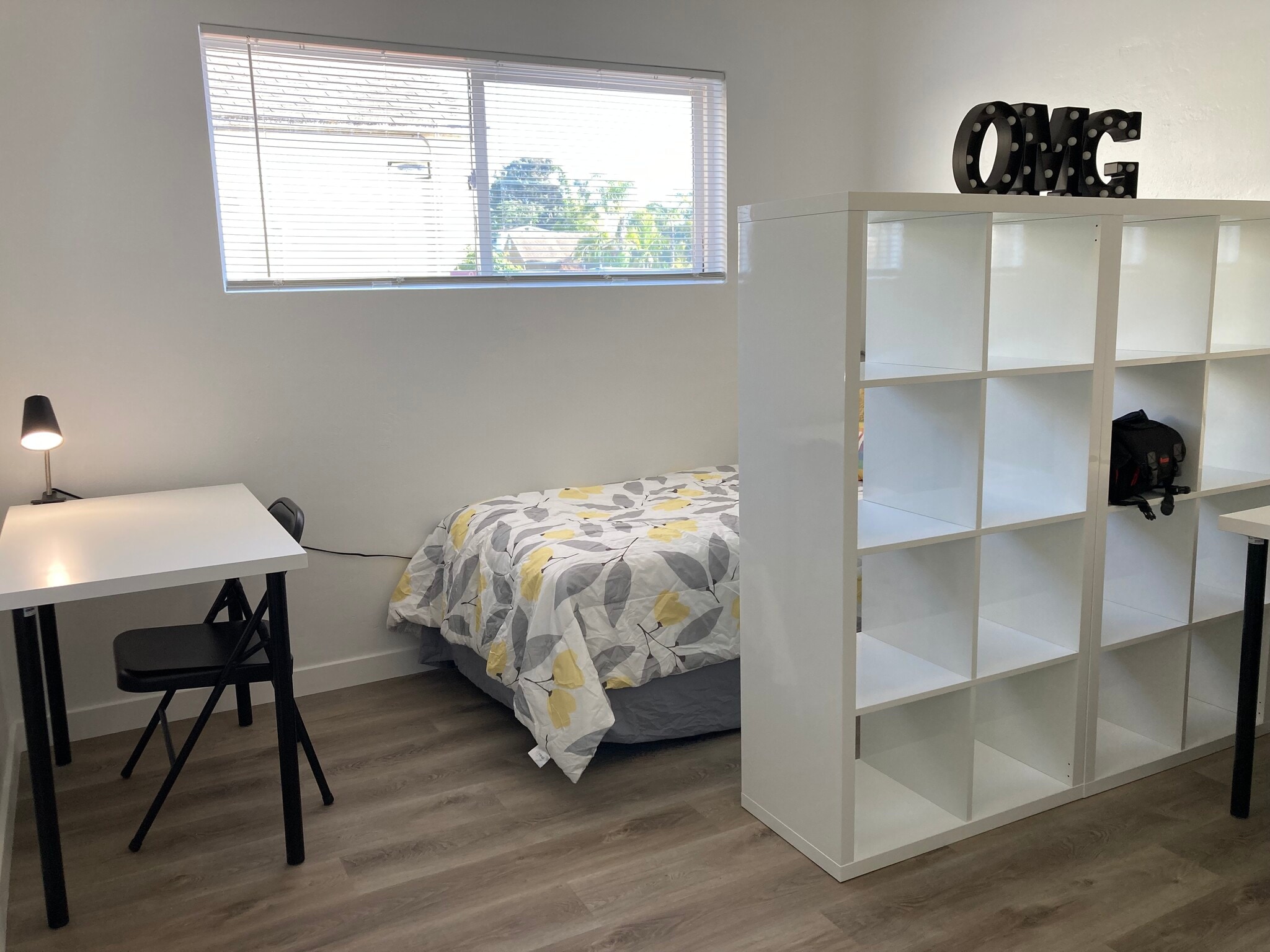 1st bedroom set as a double - 4411 Kendall St