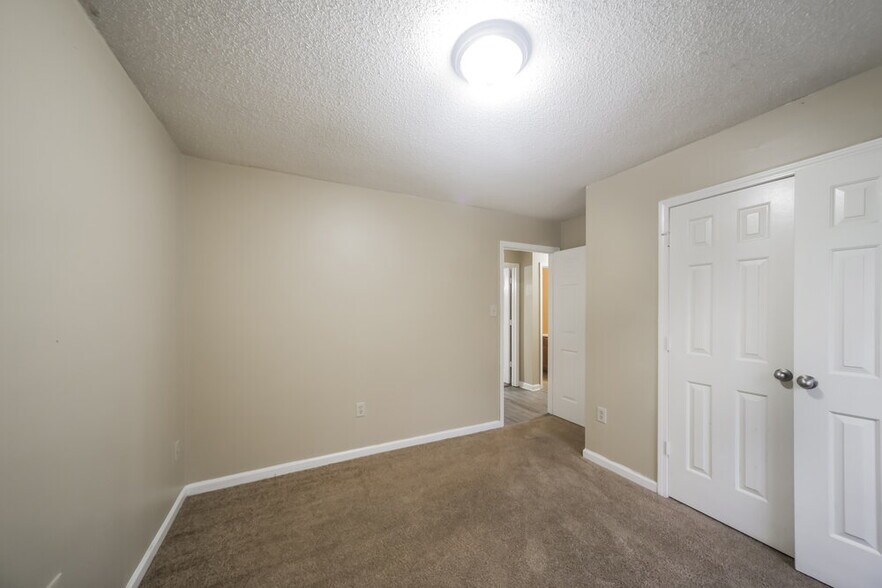 Building Photo - 4483 Green Creek