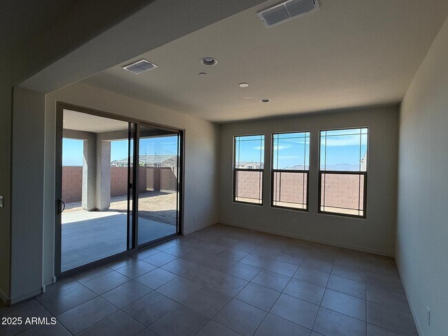 Building Photo - 13803 W Calle De Baca