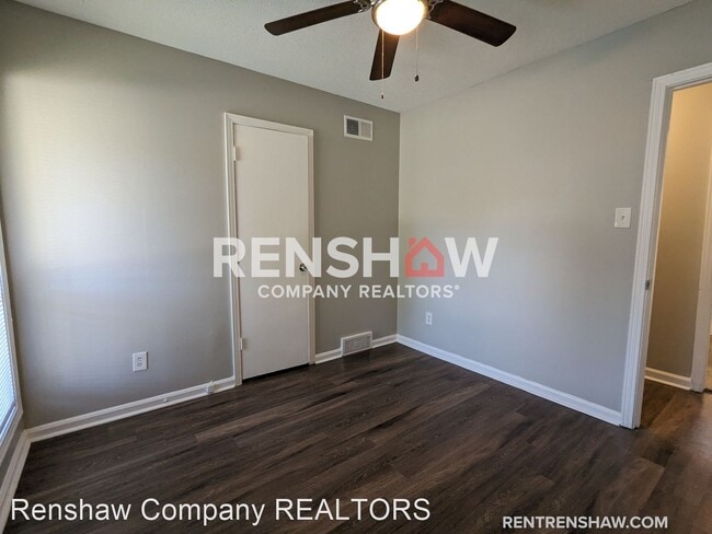 Building Photo - 3 br, 1 bath House - 3253 Markley St