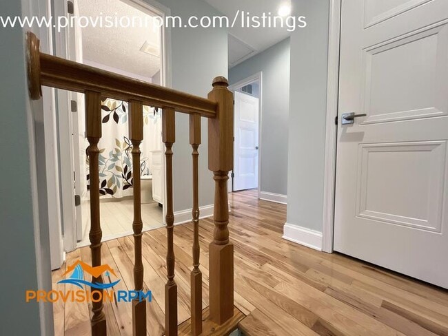 Building Photo - 394 Kiltie Ct