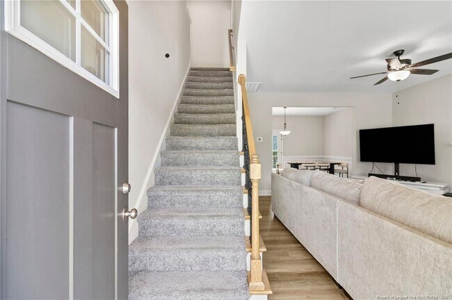 Building Photo - 112 Nairn St