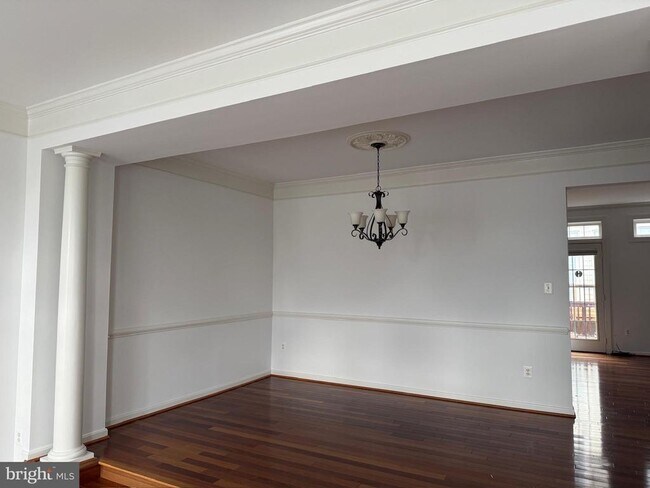 Building Photo - 2833 Grace Forest Pl