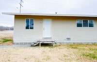 Building Photo - Italian Estates Property Managment