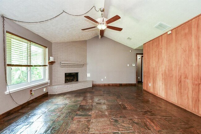 Building Photo - 10426 Alcott Dr