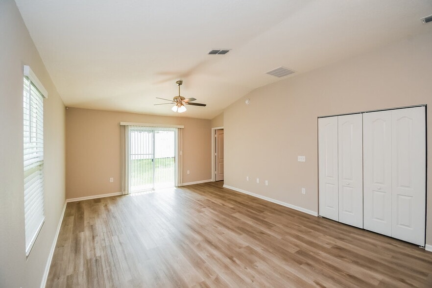 Building Photo - 8334 Cape Fox Dr