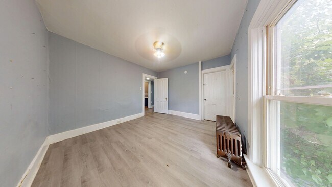 Building Photo - 44 Glessner Ave