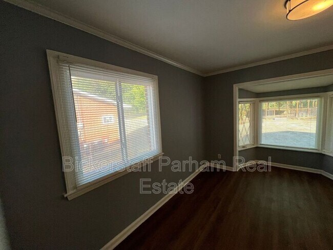 Building Photo - 4027 Canady St