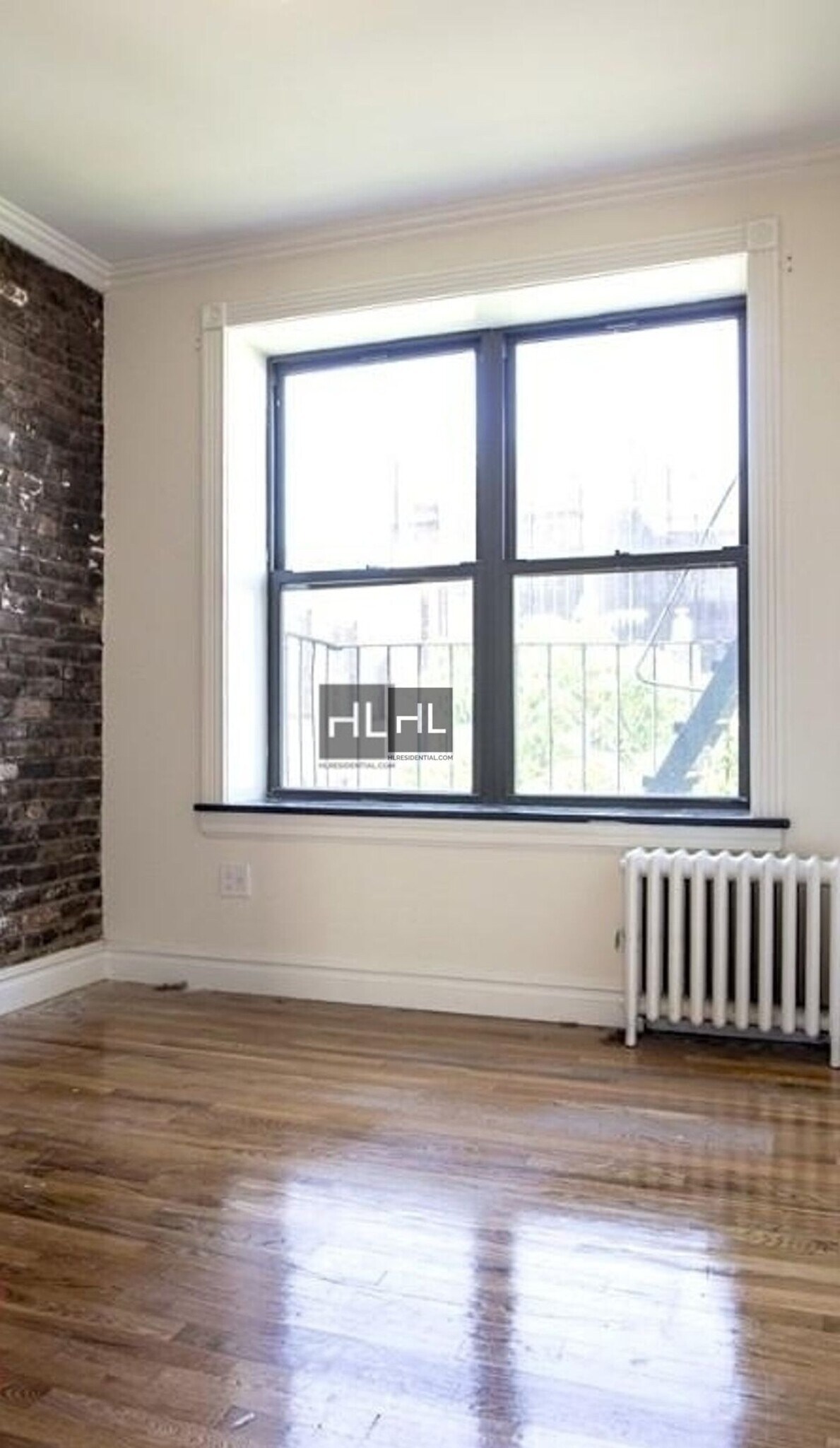 Building Photo - E 13TH ST.