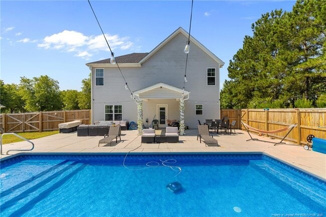 Building Photo - 163 Olan Dr